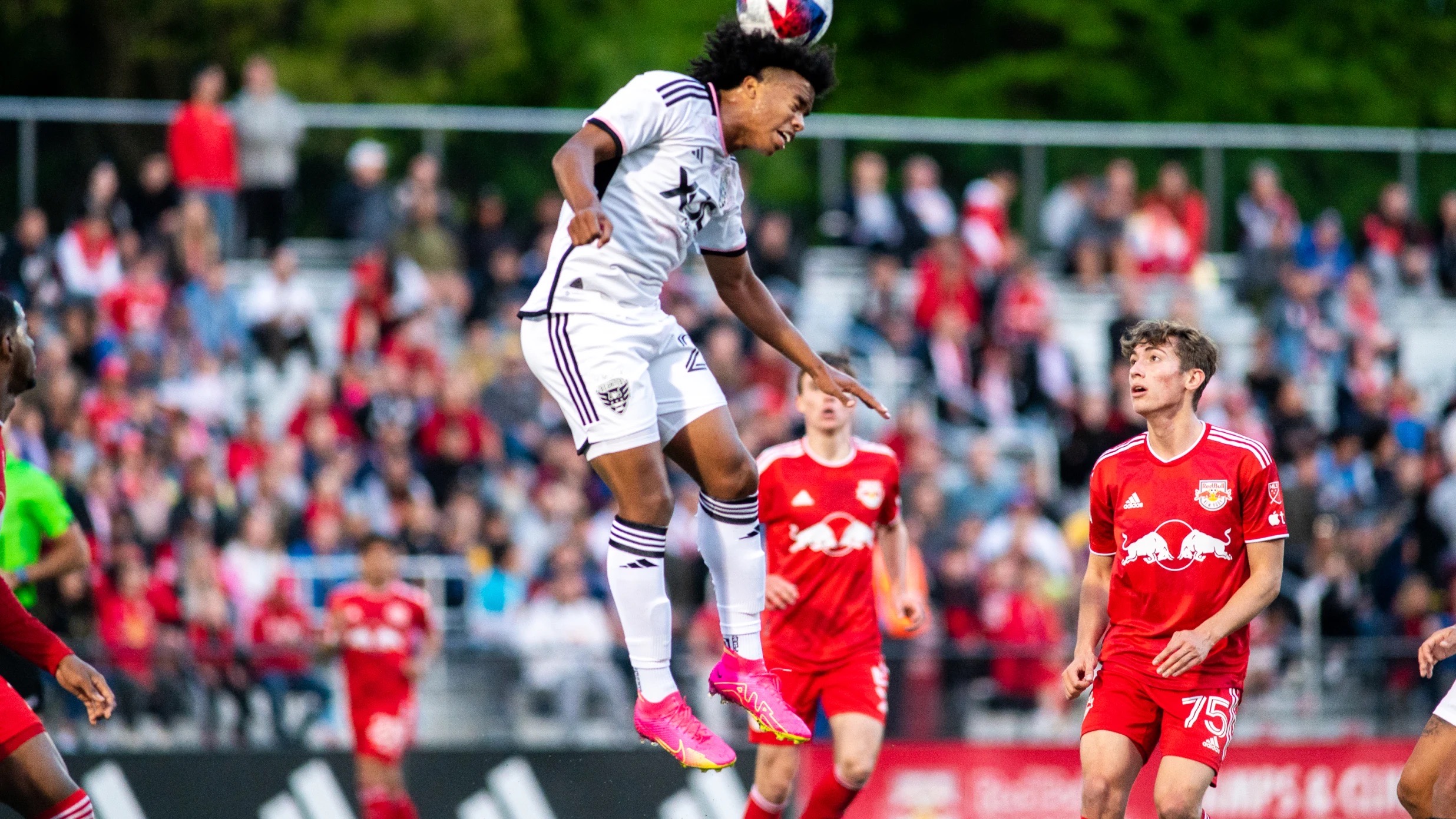 Lee más sobre el artículo Red Bull volvió a creer, 1-0