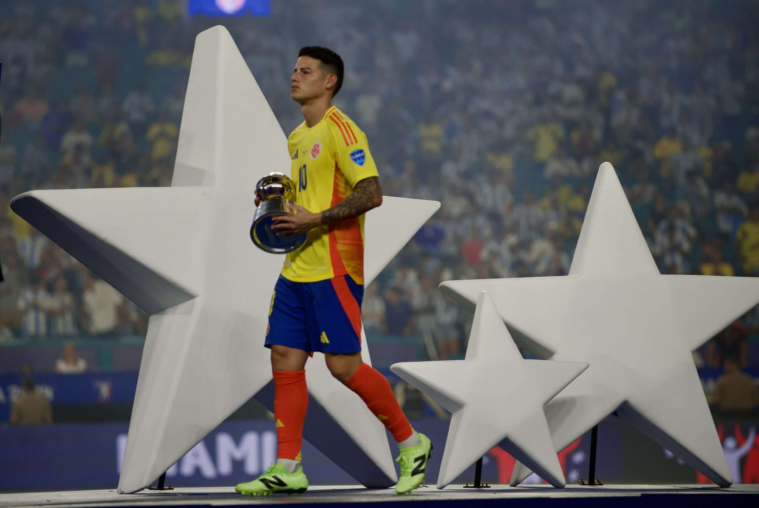Lee más sobre el artículo James Rodríguez elegido Mejor Jugador de la CONMEBOL Copa América 2024™