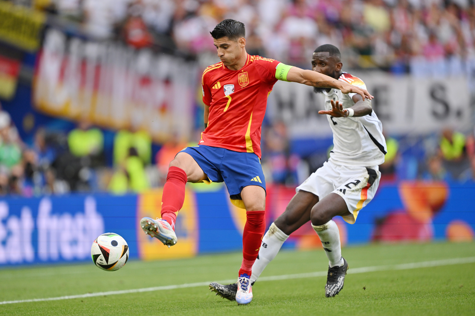 Lee más sobre el artículo La Madre Patria con cabezazo de Merino en la prórroga envía a ‘La Roja’ a semifinales, 2-1