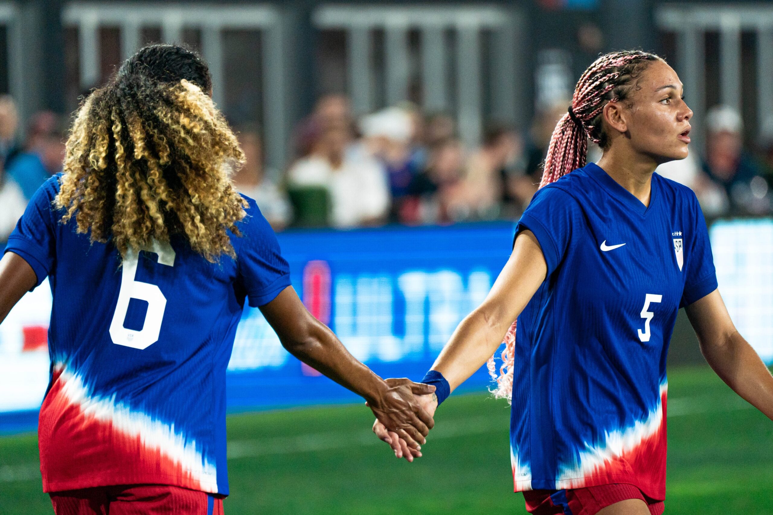 Lee más sobre el artículo Seis jugadoras Olímpicas pertenecientes al Washington Spirit avanzan a cuartos de final