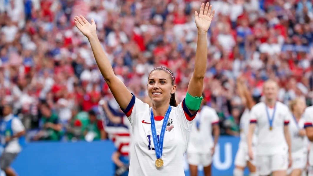 Lee más sobre el artículo Icono del fútbol femenino, dos veces campeona del mundo y medalla de oro olímpica: Alex Moran anuncia su retiro del fútbol profesional