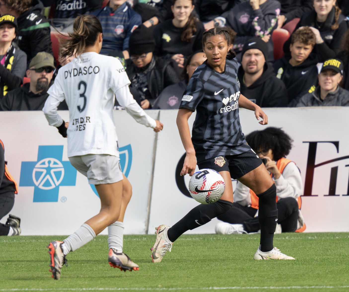 Lee más sobre el artículo La tarde perfecta: Washington Spirit sacó la garra en tiempo extra, 2-1