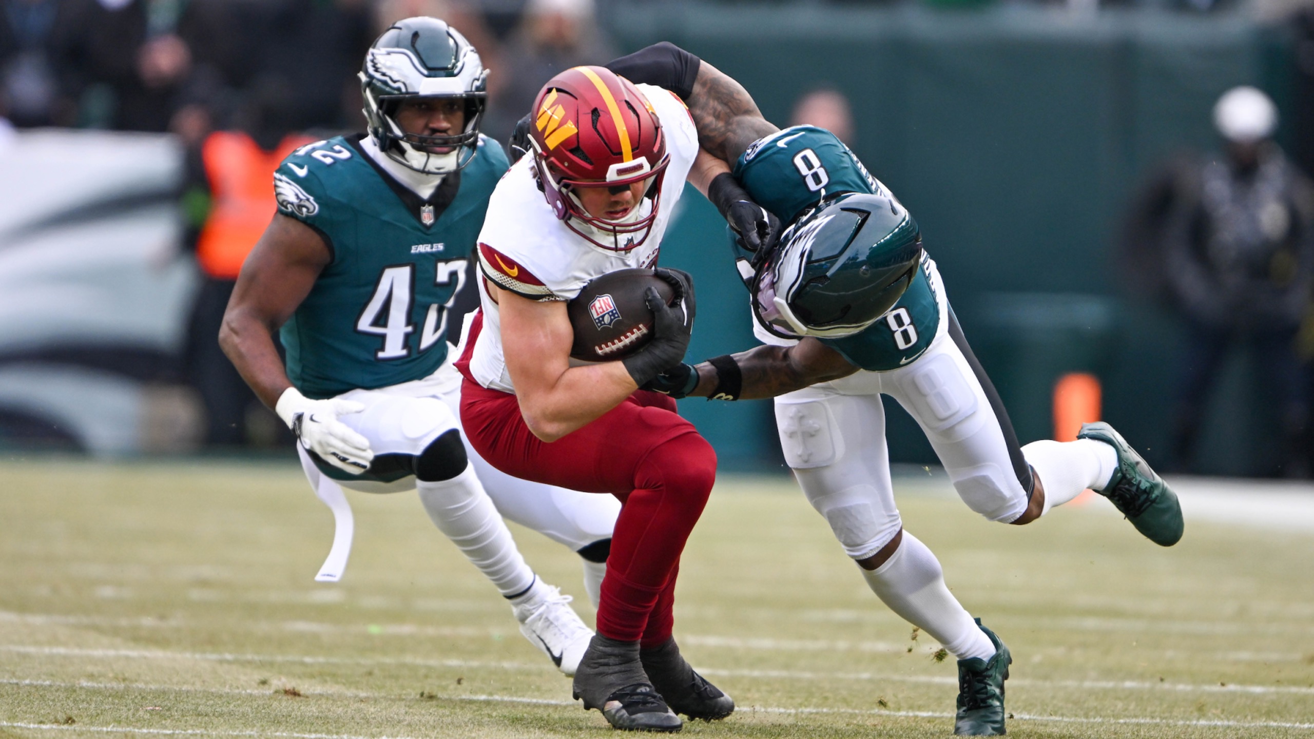 Lee más sobre el artículo Camino a la victoria: ¡Eagles contra Chiefs en el Super Bowl LIX!