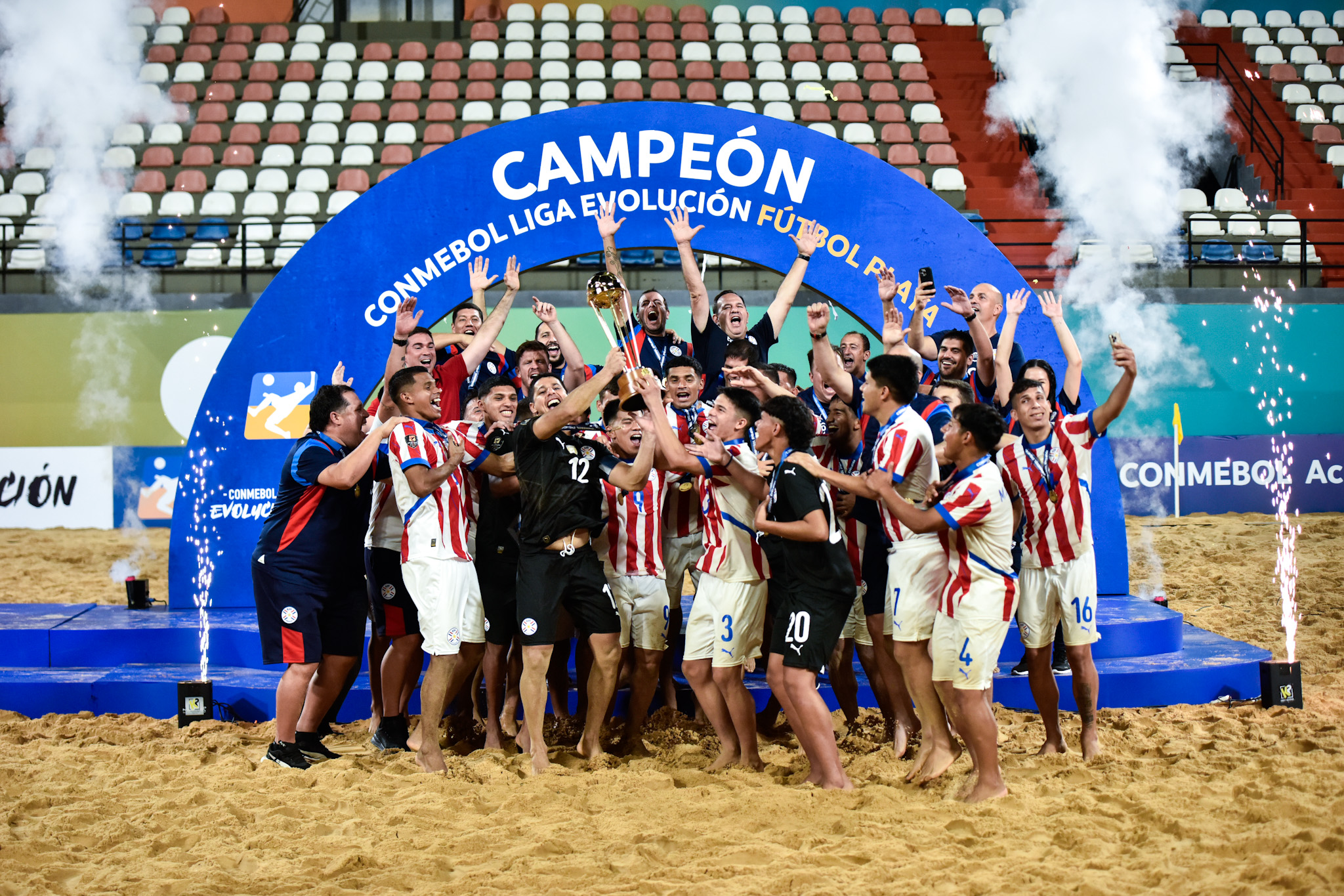Lee más sobre el artículo Paraguay bicampeón de la CONMEBOL Liga Evolución Fútbol Playa 2024