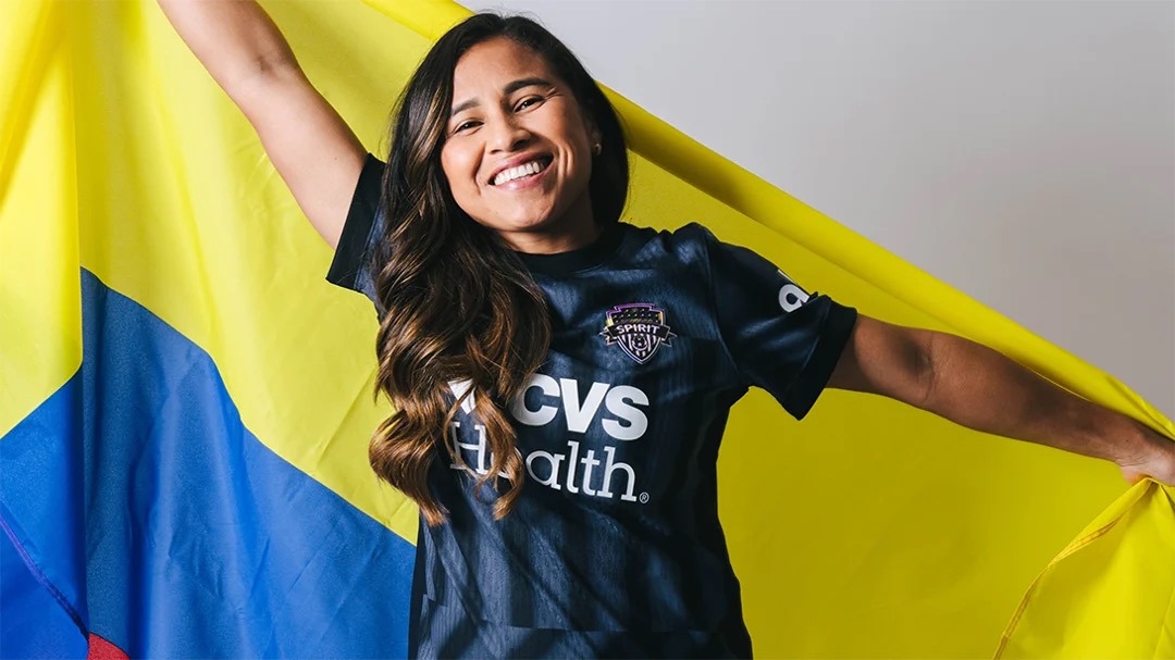 Lee más sobre el artículo La estrella del Washington Spirit, Leicy Santos, convocada a la selección femenina de Colombia