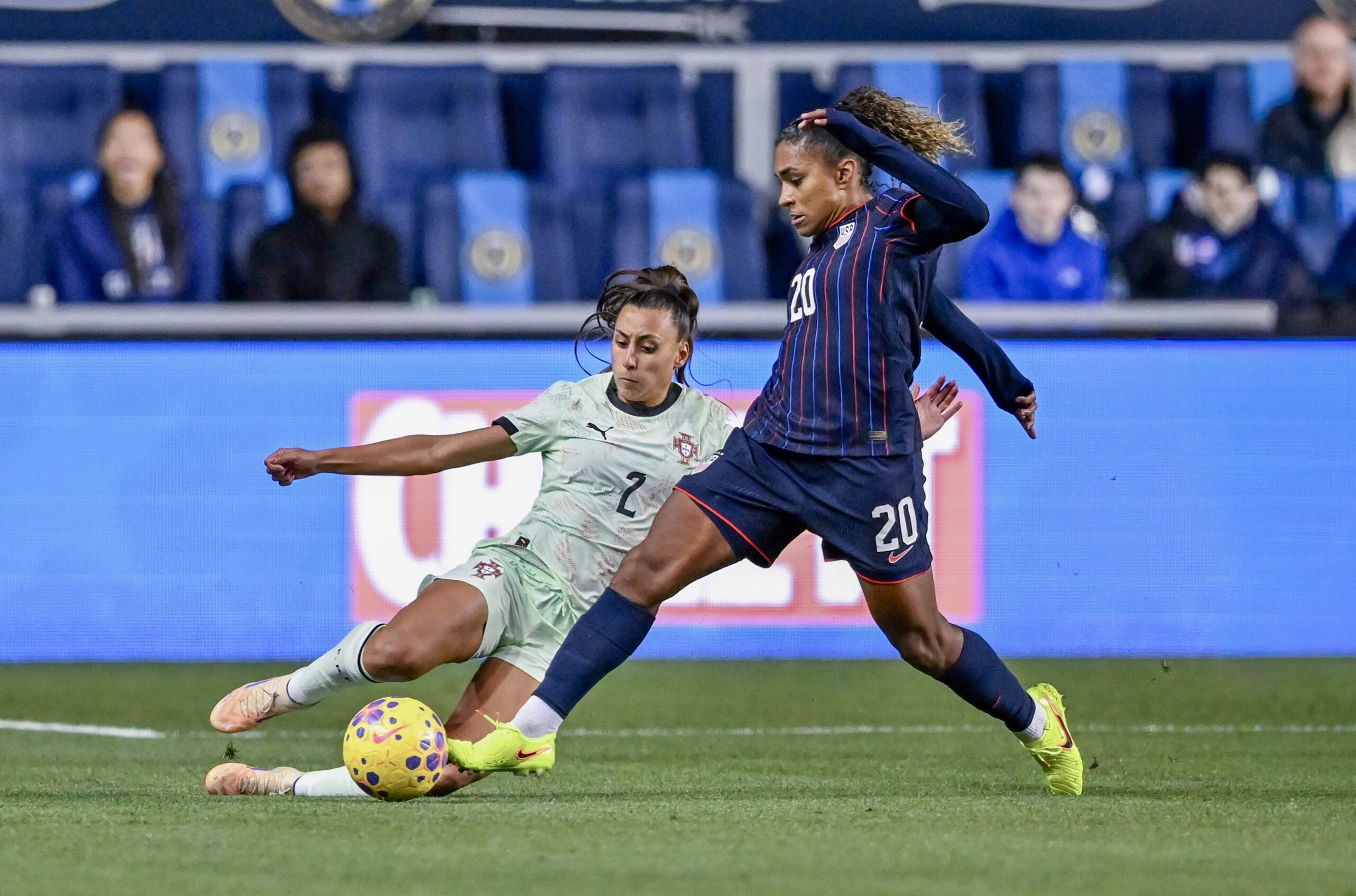 Lee más sobre el artículo La selección femenina de los Estados Unidos abre la ventana de octubre con una derrota ante Portugal, 2-1