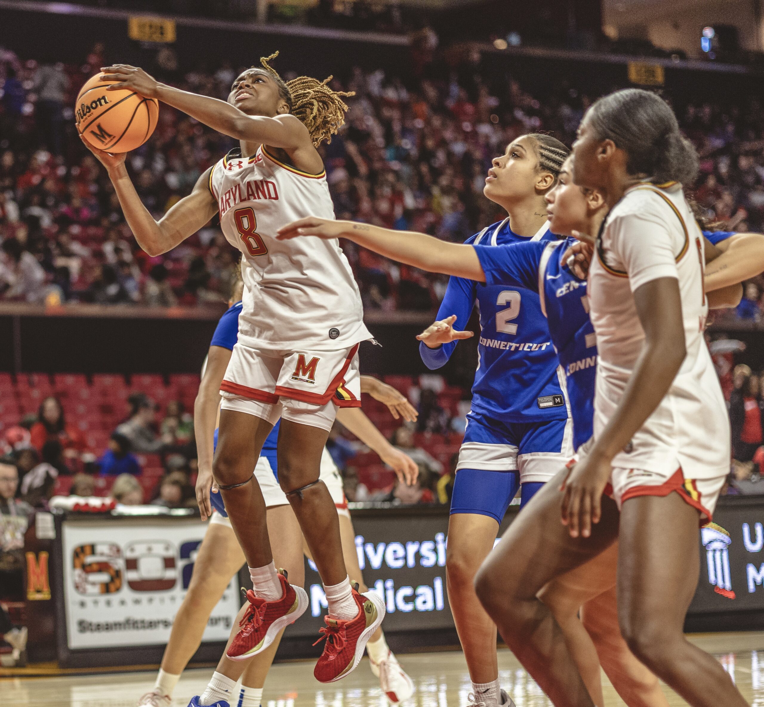 Lee más sobre el artículo Los Terps N° 7 superan a Central Connecticut State, 98-30, en el día de la excursión