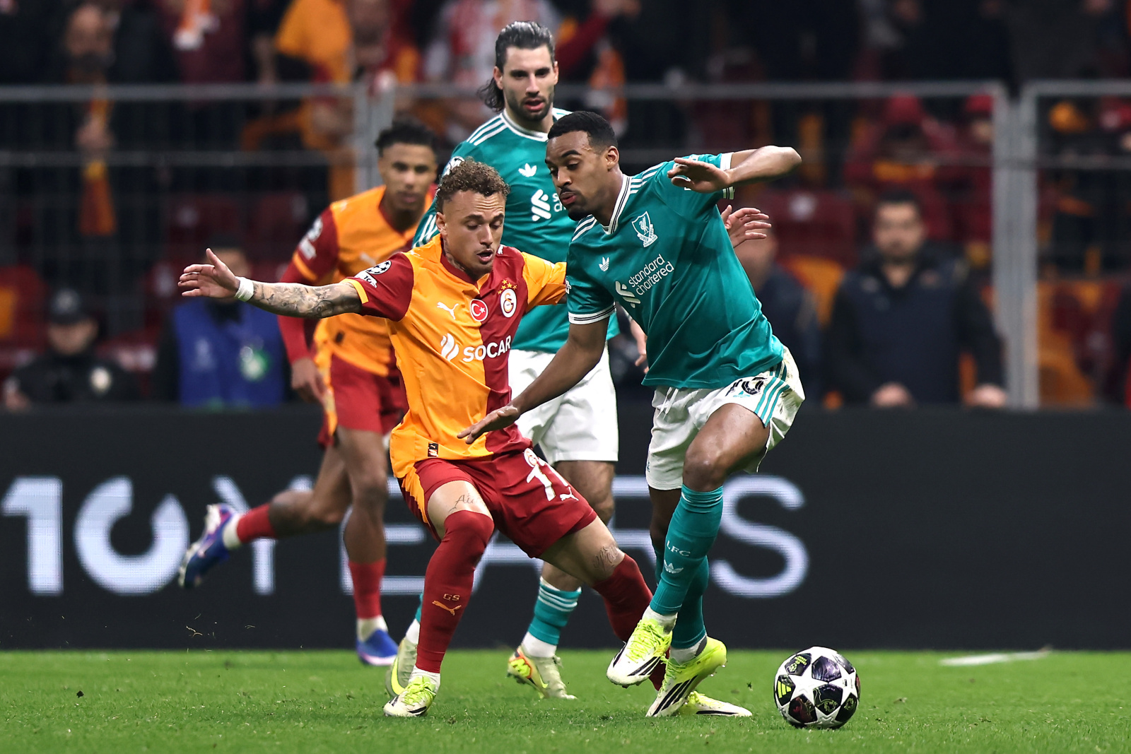 Lee más sobre el artículo Déjà vu en Estambul: El Galatasaray sorprende al Liverpool en la ida de la Champions, 1-0