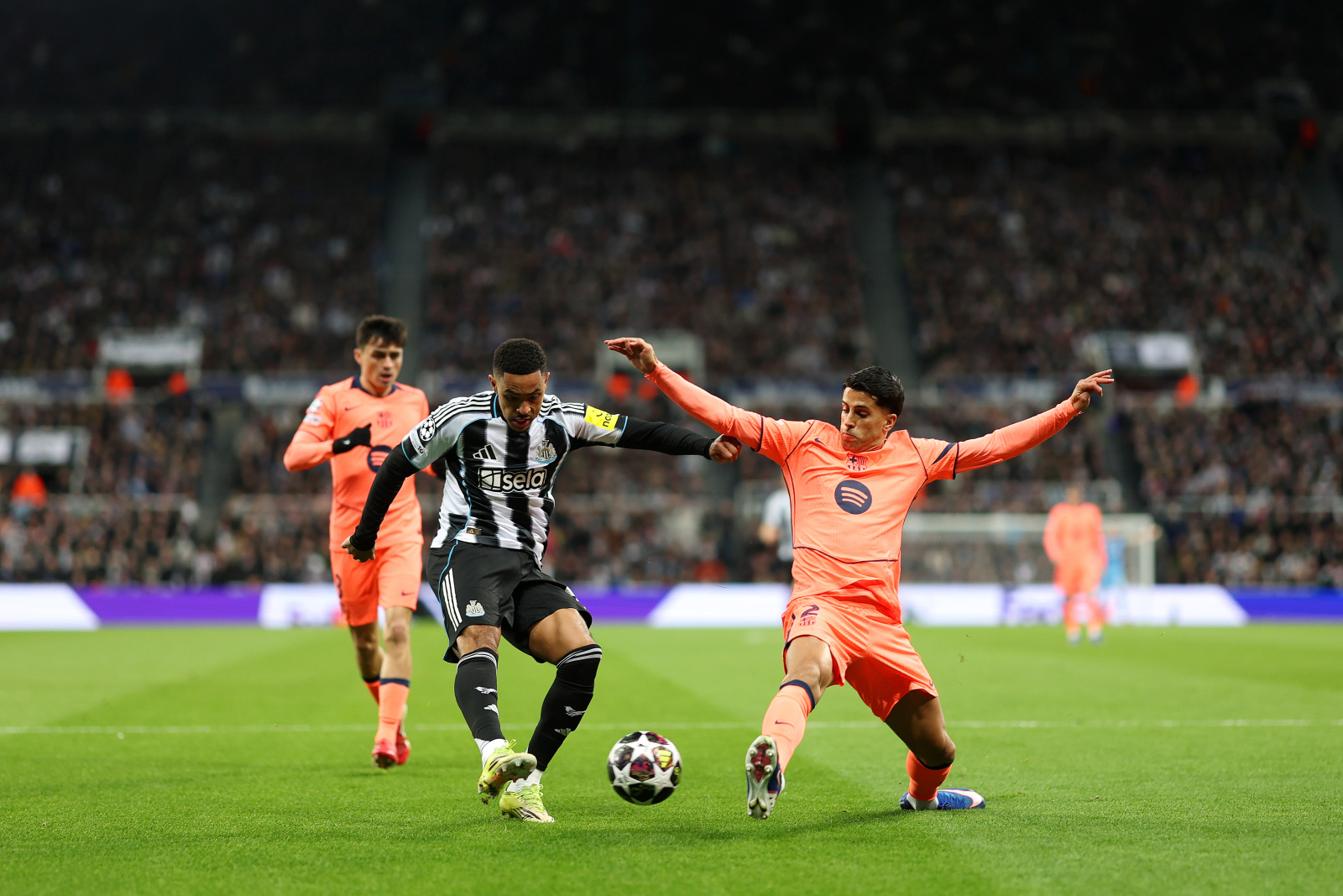 Lee más sobre el artículo Drama en St. James’ Park: Un penal en el último suspiro le da el empate al Barcelona frente al Newcastle, 1-1