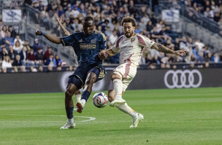 #23 ezekiel alladoh philly- #22aaron herrera dc united -1-2