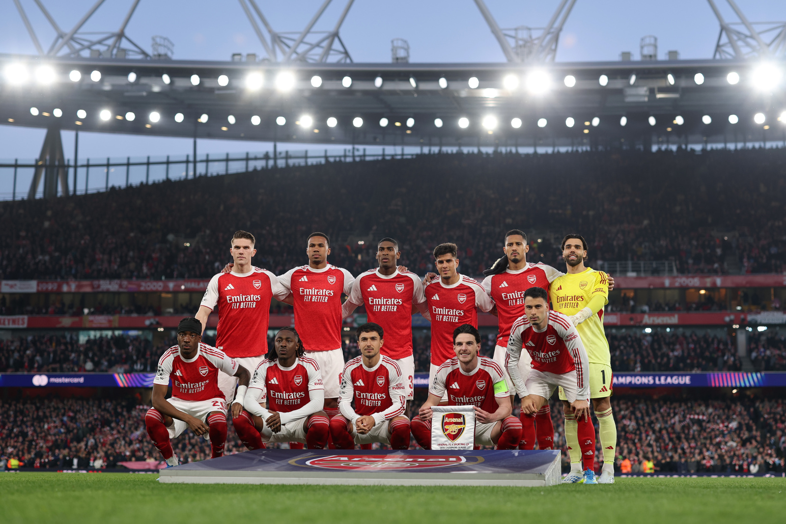 Lee más sobre el artículo Solo un empate le bastó al Arsenal para alcanzar las semifinales de la Liga de Campeones, 0-0 (1-0)