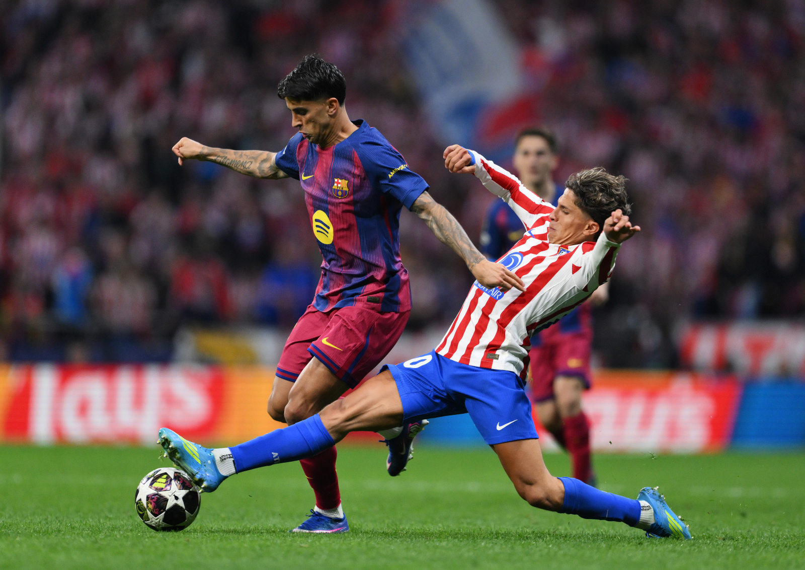 Lee más sobre el artículo Ademola Lookman sella el pase del Atleti en las semifinales de la Champions League, 2-1 (3-2)