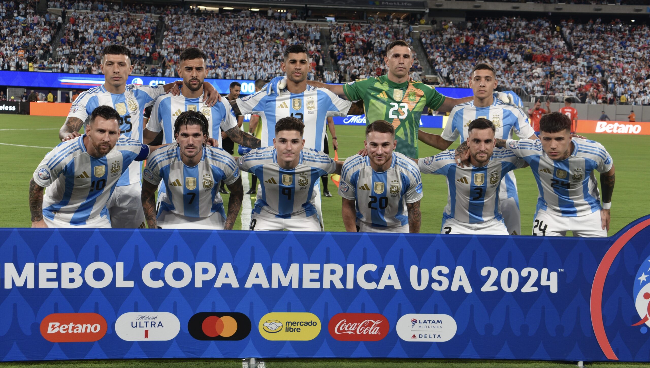 Lee más sobre el artículo La campeona mundial Argentina jugará en Kyle Field, Jordan-Hare Stadium, como parte de su gira “Camino a 26” en junio