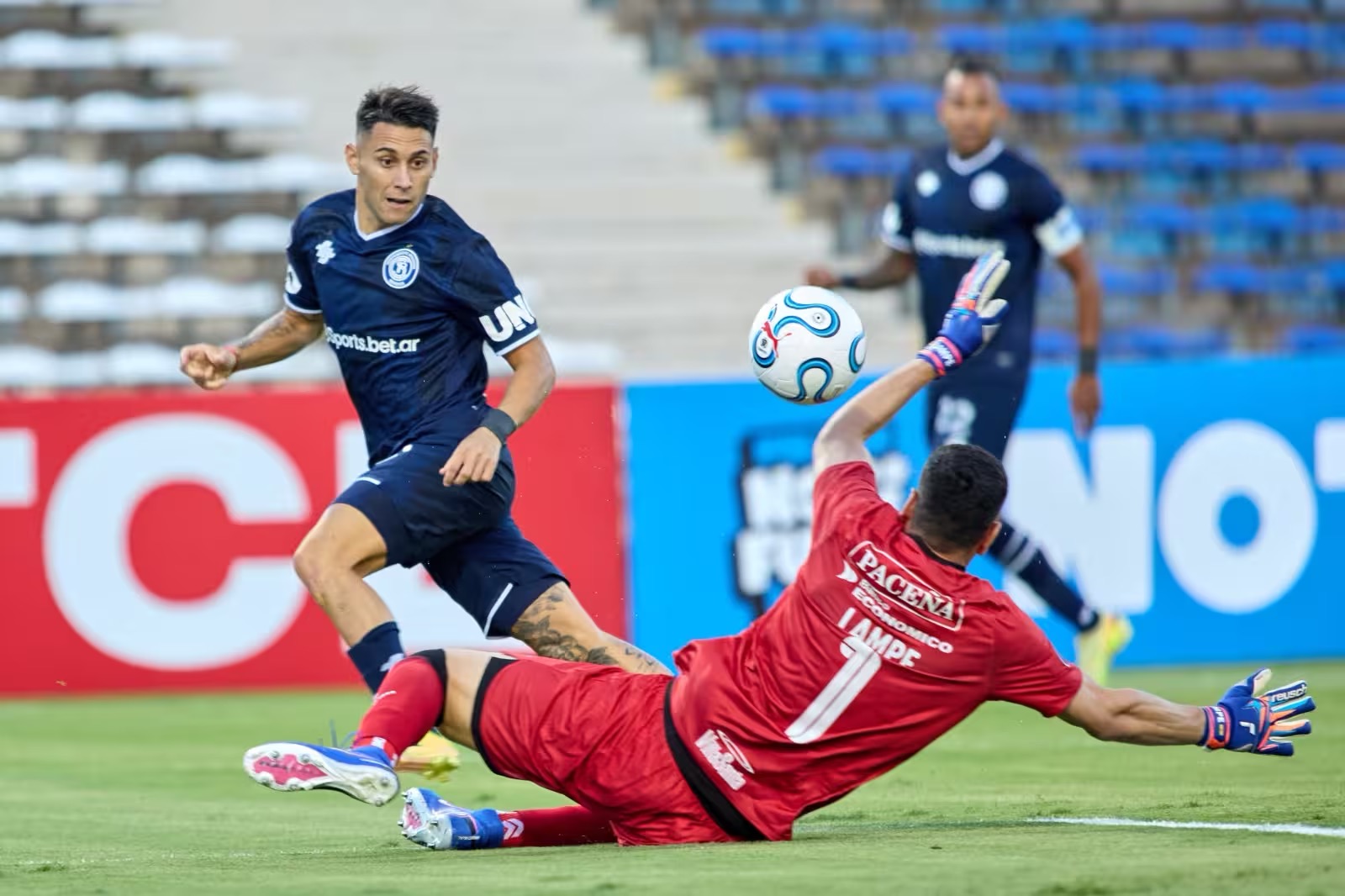 Lee más sobre el artículo Independiente Rivadavia en su debut hace historia sobre Bolívar en Copa Libertadores, 1-0
