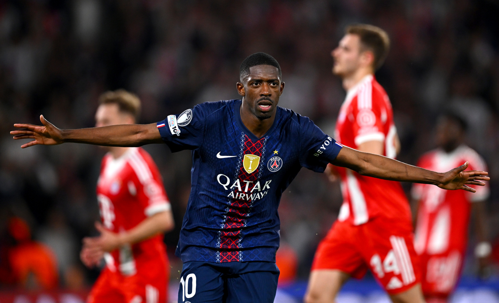 Lee más sobre el artículo Los vigentes campeones se imponen en el épico partido de ida de las semifinales de la Liga de Campeones, 5-4